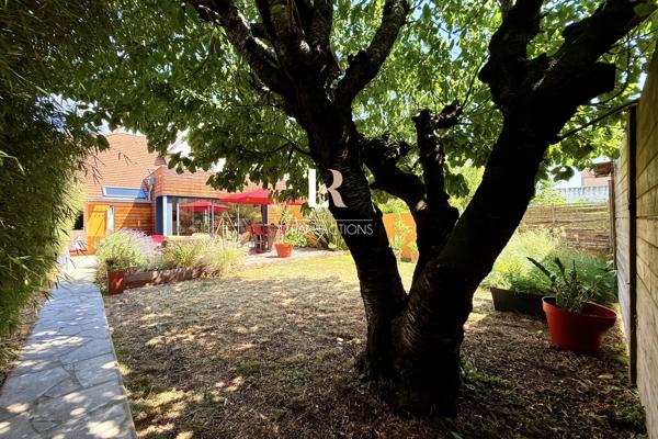 La Trompette - Magnifique maison bourgeoise avec jardin et dépendance
