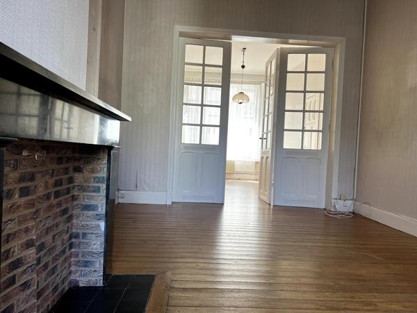 Maison à BOURBOURG, 59630 - 5 pièces 122m²