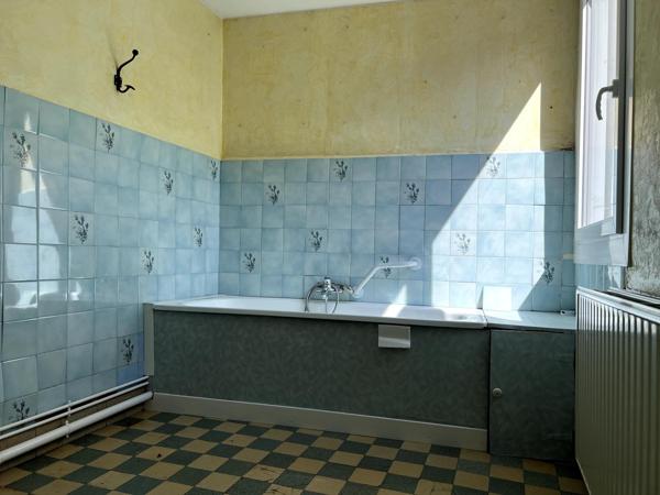 Maison à BOURBOURG, 59630 - 5 pièces 122m²