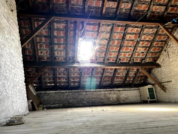 Maison à BOURBOURG, 59630 - 5 pièces 122m²