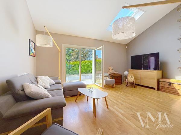 LA TOUR-DE-SALVAGNY – Maison familiale 7 pièces avec piscine 650 000 € | 146 m² Carrez | Terrain 631 m² Détails des diagnostics énergétiques