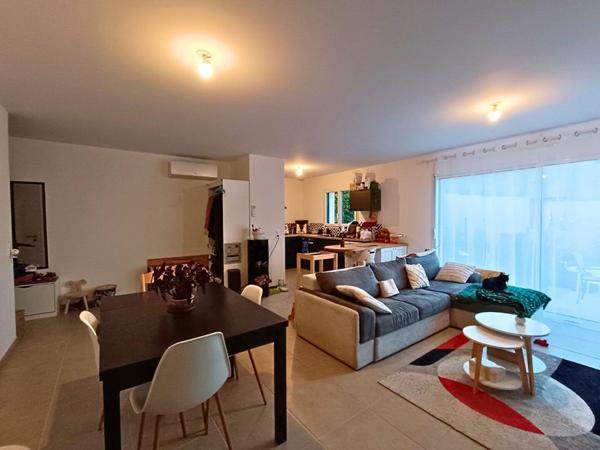 Maison Château Larcher 5 pièces 87.23 m2