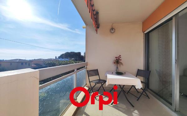 Appartement à vendre    1 pièce • 23,60 m2 Bandol