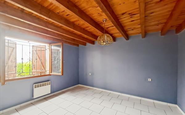 Maison à vendre    4 pièces •  Bessens