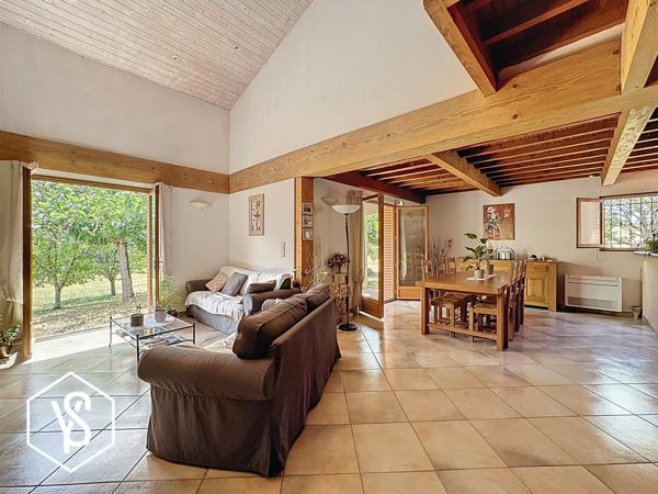 Bourg-Saint-Bernard (31570) VILLA "CLE DES CHAMPS"