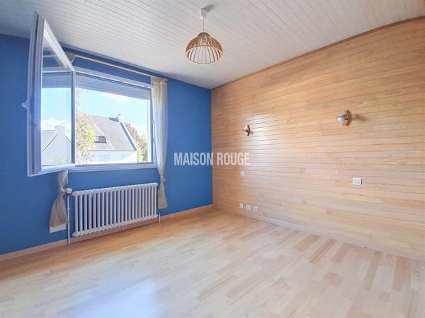 Maison familiale de 5 chambres avec jardin de 611 m² dans un secteur calme et recherché - PLOUFRAGAN