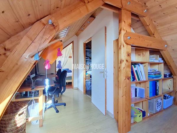 Maison familiale de 5 chambres avec jardin de 611 m² dans un secteur calme et recherché - PLOUFRAGAN