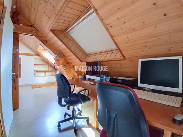 Maison familiale de 5 chambres avec jardin de 611 m² dans un secteur calme et recherché - PLOUFRAGAN