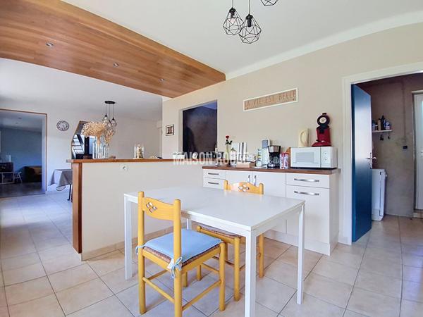 Maison familiale de 5 chambres avec jardin de 611 m² dans un secteur calme et recherché - PLOUFRAGAN