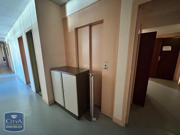 Immeuble à vendre 1250m²