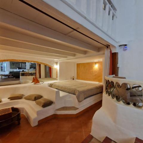 Dpt Corse (20), PROPRIANO hyper centre, à vendre appartement loft T4 de 102 m2