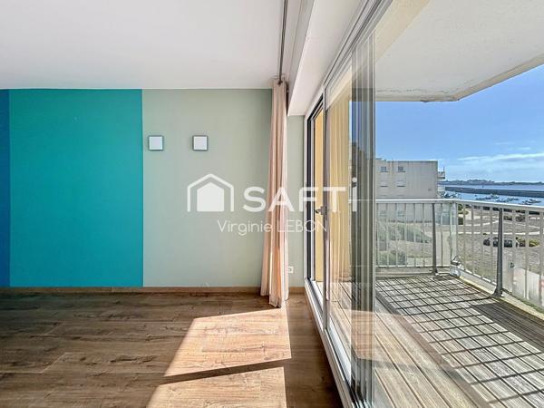 Bel appartement T3 rénové avec goût, vue sur port maria et mer