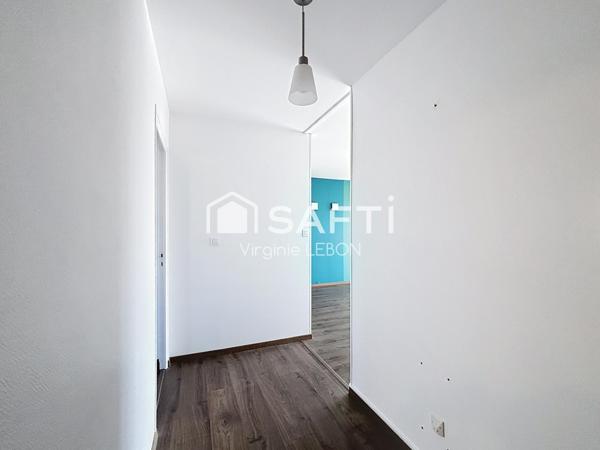 Bel appartement T3 rénové avec goût, vue sur port maria et mer