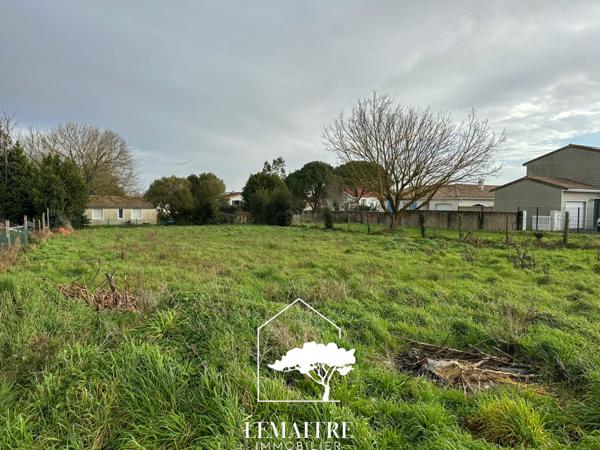 Terrain libre constructeur 100m centre, plus de 1000m²