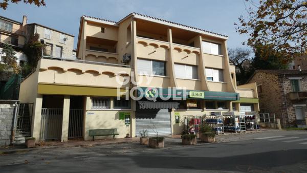 VENTE : Immeuble de 3 niveaux à SAINT LAURENT DE CERDANS