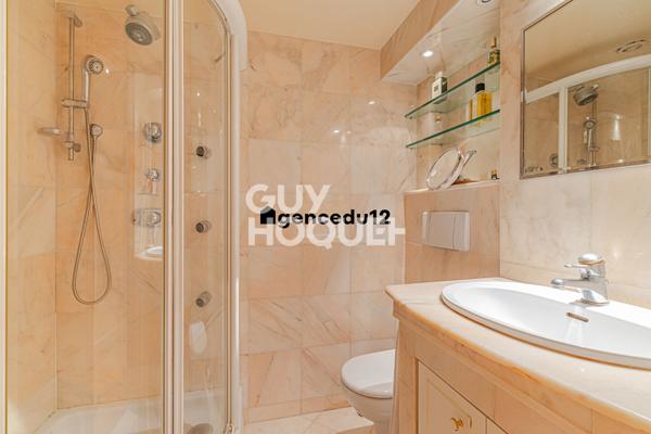 À VENDRE Appartement familial de 174 m² ,au 6ème étage avec ascenseur, Métro ligne 1