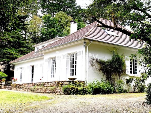 Maison 11 pièces - 216 m²