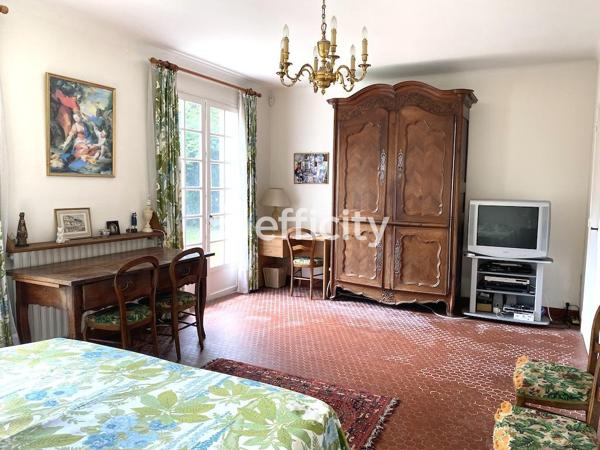Maison 11 pièces - 216 m²