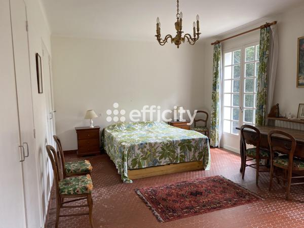 Maison 11 pièces - 216 m²