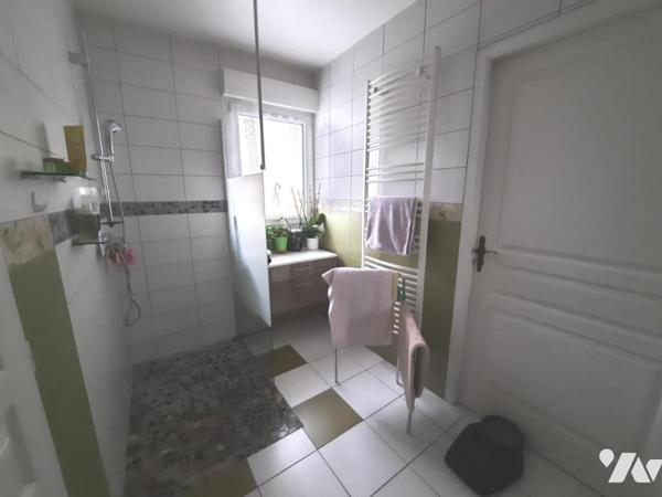 VIAGER OCCUPE - Maison 6 pièces (Construction "BOURGEOIS" de 2006, d'environ 140 m² habitables) su