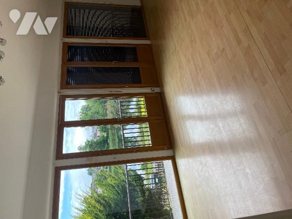 MAISON MITOYENNE D'UN COTE