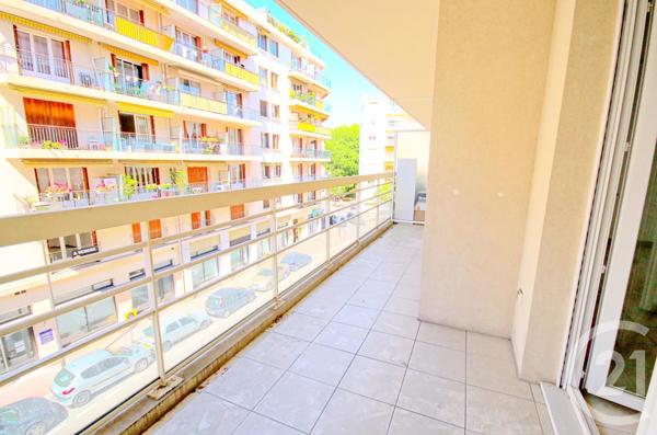 Appartement T2 à vendre  2 pièces - 28 m 2   ANTIBES  - 06