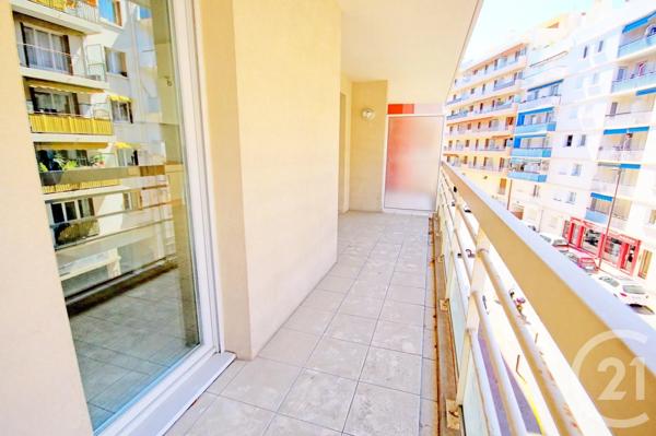 Appartement T2 à vendre  2 pièces - 28 m 2   ANTIBES  - 06