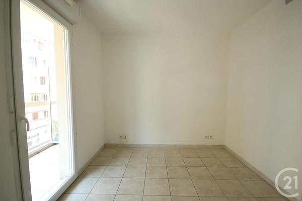 Appartement T2 à vendre  2 pièces - 28 m 2   ANTIBES  - 06