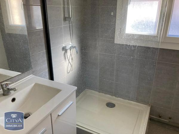 Appartement à louer 2 pièces 32.85m² Port-de-Bouc (13110)