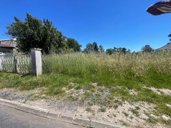 Terrain  à vendre a 5 mn Libourne