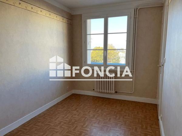 Location Appartement 4 pièces 73.7 m² - 20 ET 22 RUE MANSART Le Mans 72000