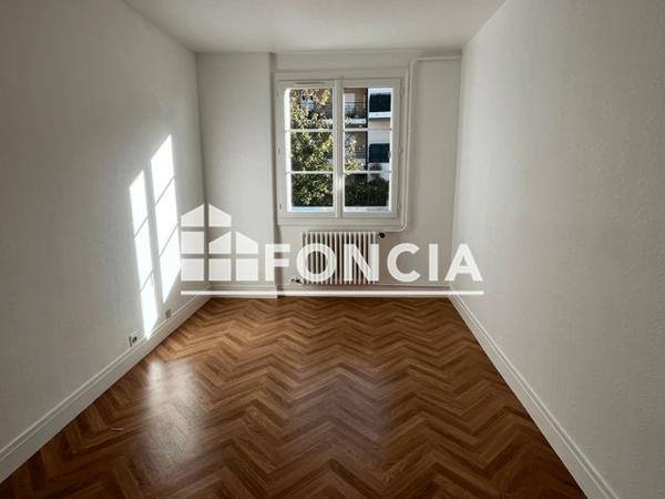 Location Appartement 4 pièces 73.7 m² - 20 ET 22 RUE MANSART Le Mans 72000