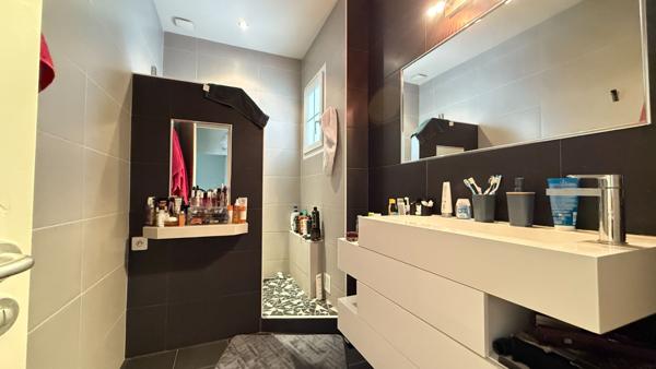 Maison La Roche Sur Yon, maison 3 chambres + bureau