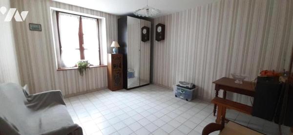 SIOUVILLE-HAGUE MAISON AVEC EXTENSION HABITABLE + 2 GARAGES + JARDIN ARBORE