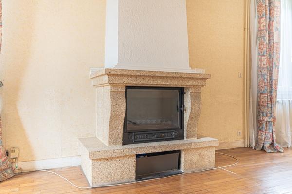 Maison 8 pièces - 302 m²