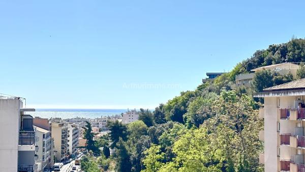 Vente Appartement 4 pièces 67 m2 à Nice