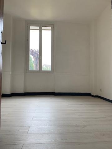 Beau T2 avec cour commune !