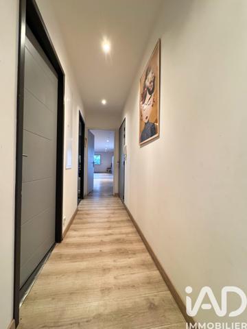 Maison à vendre 4 pièces 269 m² Saint-Estève