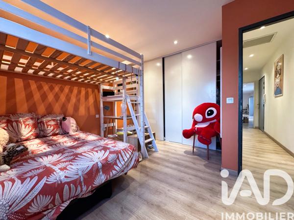 Maison à vendre 4 pièces 269 m² Saint-Estève