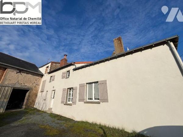 Immeuble de rapport placement financier rare à Chemillé. À Chemillé, rare opportunité d'investi...