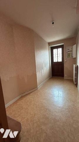 Immeuble mixte commercial et habitation
