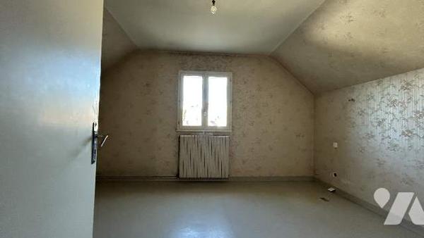 Immeuble mixte commercial et habitation