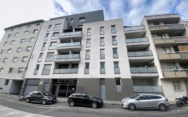 Appartement à vendre    3 pièces • 68 m2 Lyon 7