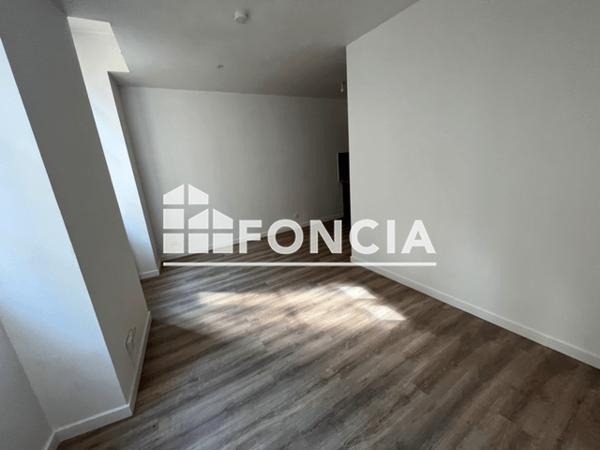 Location Studio 30.73 m² - 8 RUE CARPENTEYRE Bordeaux 33000