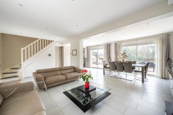 Maison BBC à vendre 8 pièces 179m² - Proche Sarcelles Village