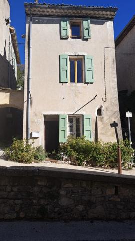 Saint-Michel-l'Observatoire (04870) Saint-Michel-L'observatoire : Maison de village de type 3