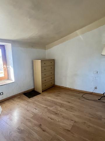 Saint-Michel-l'Observatoire (04870) Saint-Michel-L'observatoire : Maison de village de type 3