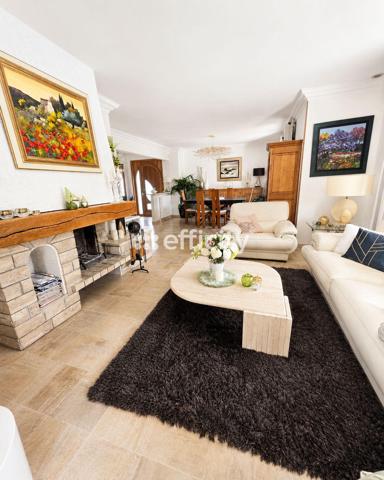 Maison
         6 pièces
        - 165 m² Exclusivité 455 800 € *
