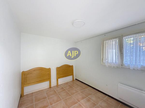 Appartement à vendre Arcachon - 3 pièces, 48m² avec 2 chambre(s) à 197 000€ - AJP Immobilier Bordeaux Nansouty