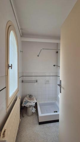 Belle propriété 8 pièces avec piscine PRADES (66)